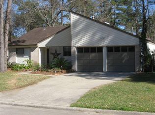 94 Fallshire Dr, Spring, TX 77381