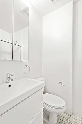 Rented by Cooper & Cooper Real Estate | media 9