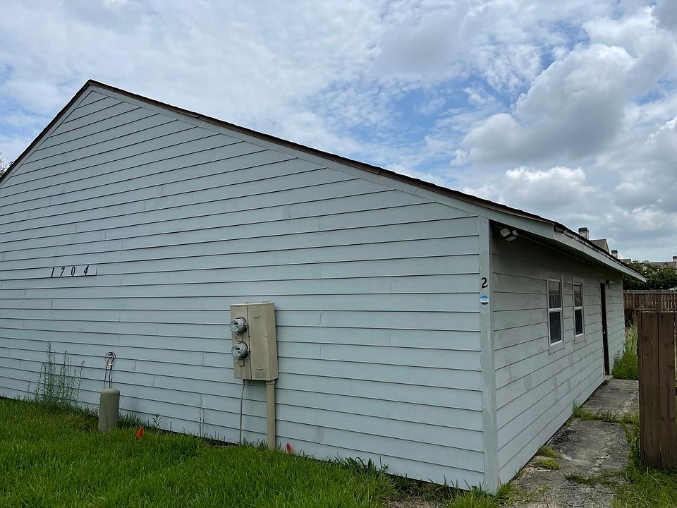 1st image of 1704 Fox Run Dr APT 2