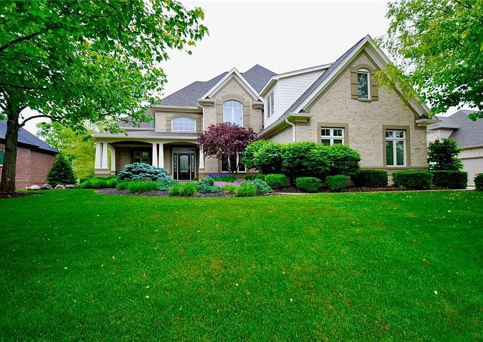 1st image of 16565 Brookhollow Dr