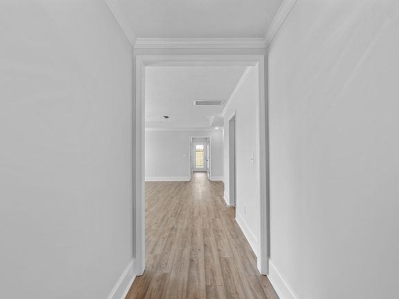 5th image of 8120 Bannock Circle