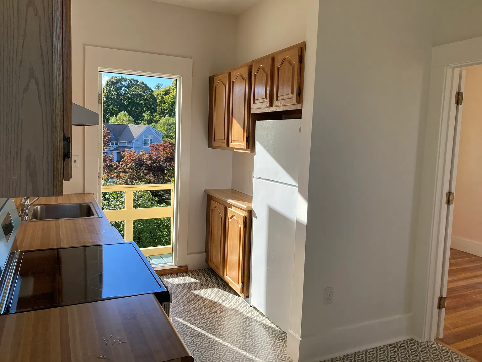 2 bed, 850 sqft, $2,350 — Photo 1