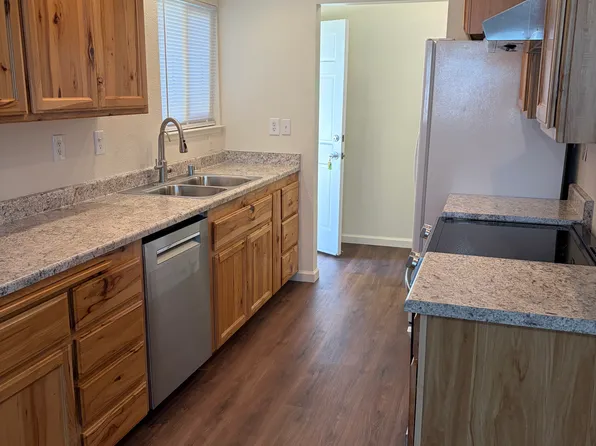 2451 Venus Way, Redding, CA 96002