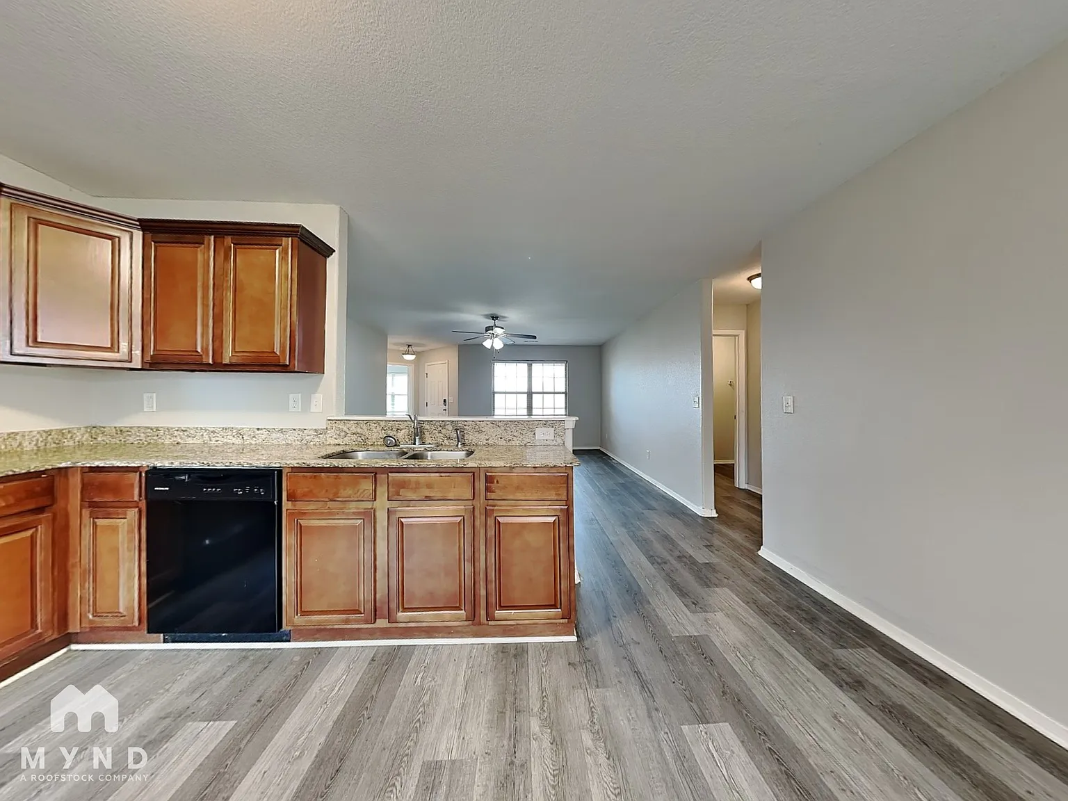 4 bed, 2.0 bath, 1650 sqft, $1,675 — Photo 4