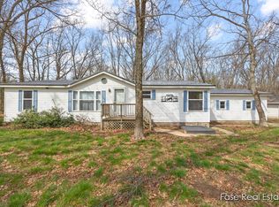 9471 Spruce Ave, Newaygo, MI 49337