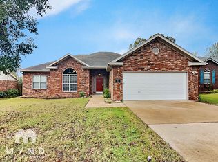 214 Blake Dr, Centerton, AR 72719