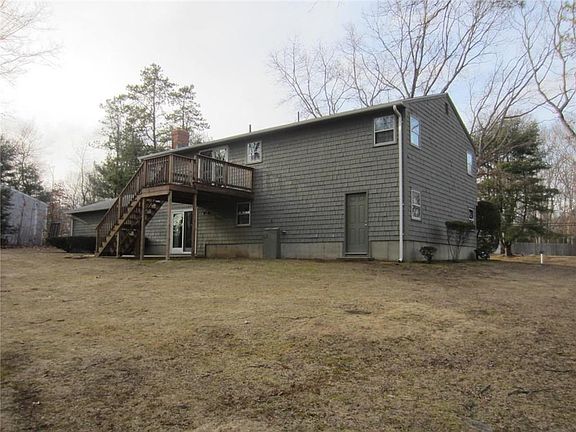 4th image of 26 Chandler Dr