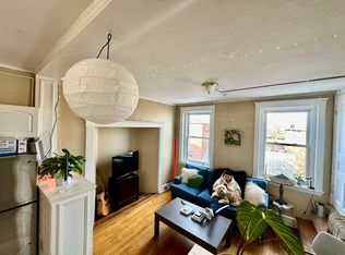 318 Saint Paul St APT 1, Brookline, MA 02446