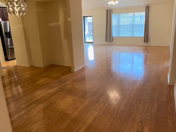 3rd image of 2800 Cascade Cove Dr