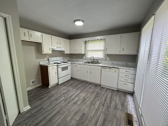 2nd image of 45 Woodmont Dr APT C