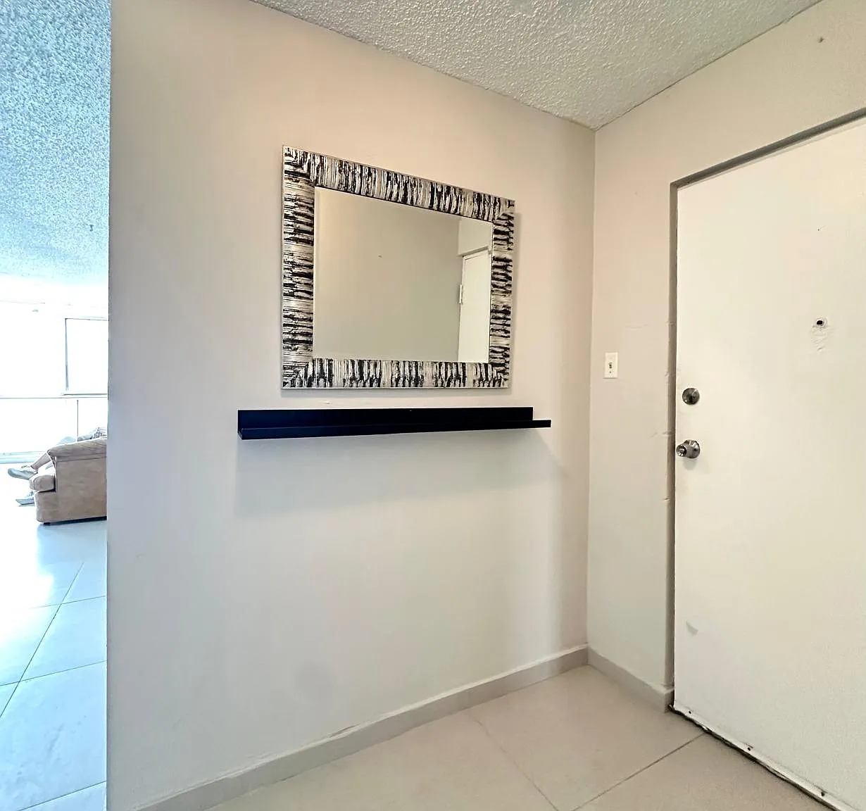2 bed, 1300 sqft, $2,600 — Photo 3