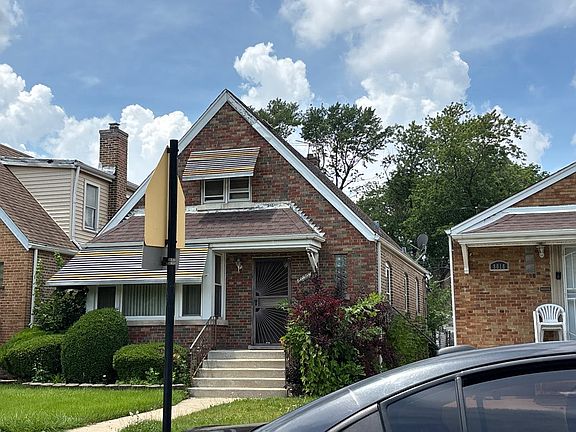 2nd image of 8020 S Talman Ave