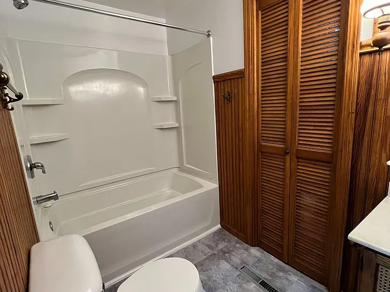 420 Sand Ridge Rd — Photo 2