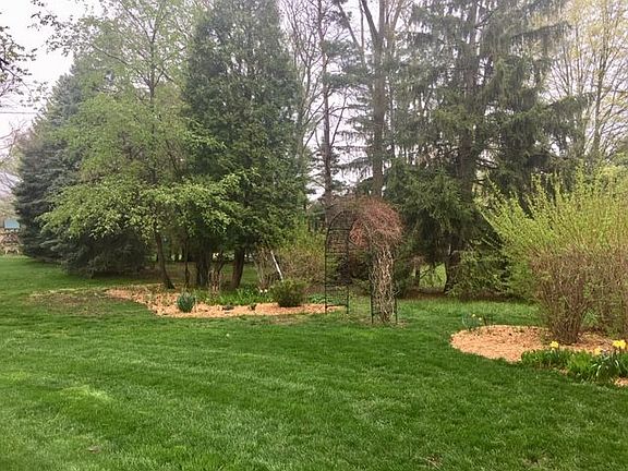 3rd image of 26150 Hidden Valley Dr