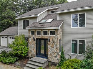7 Cin Fre Dr, Hudson, NH 03051