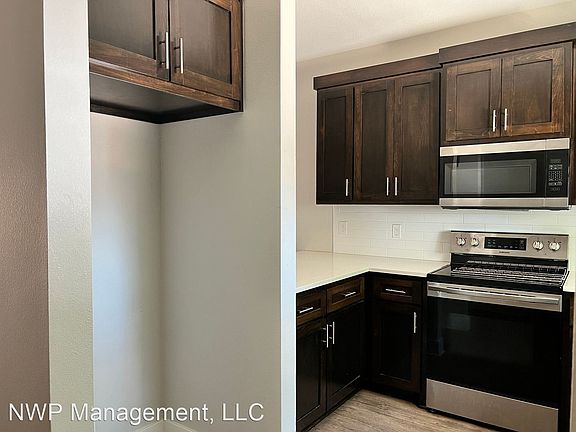 4th image of 307 N Henry St APT 6