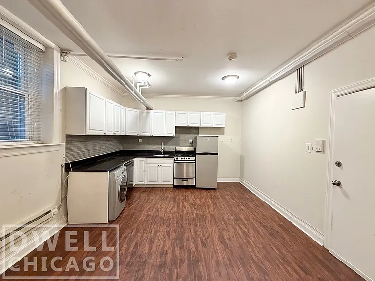 2131 N Dayton St #G3 — Photo 4