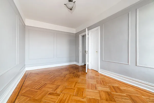 Rented by Joel Scharf, LREB | media 21