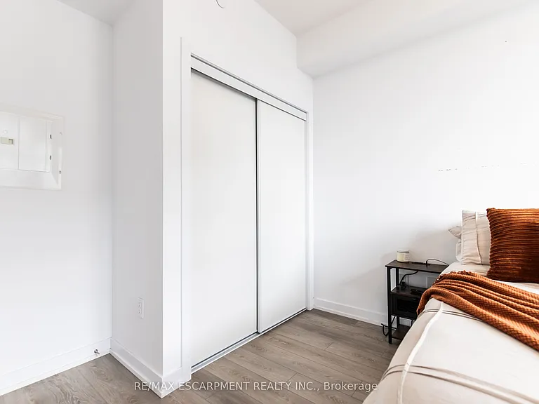 450 Dundas St E #708 — Photo 22