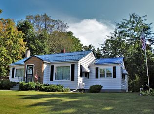 359 W Main St, Stanton, MI 48888