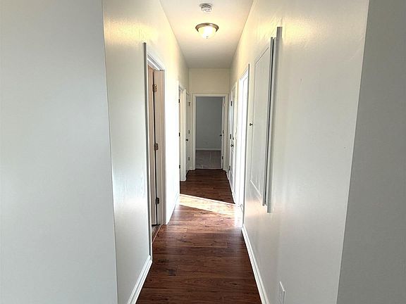 4th image of 356 Massey Cir