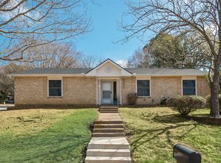 2601 Mintwood Pl, Arlington, TX 76016