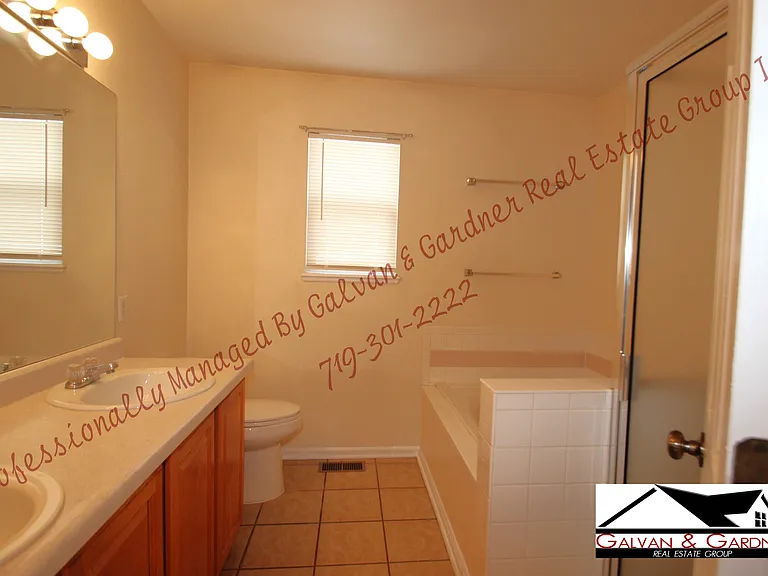 4230 Kyle Ln — Photo 13