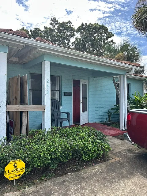 242 Northshore Dr #B