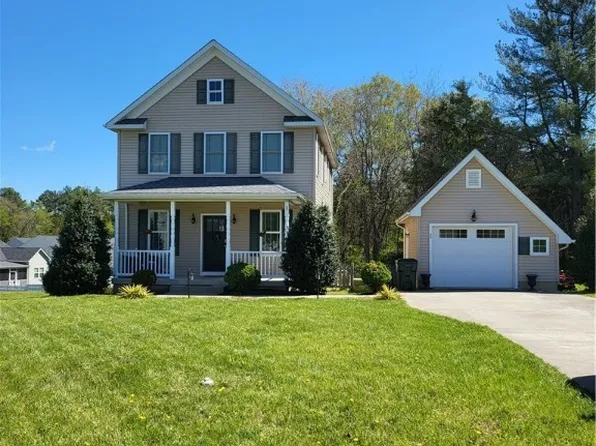 640 Coniston Manor Dr, Gordonsville, VA 22942