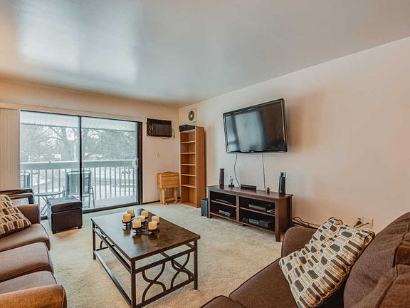 2nd image of 625 Westridge Dr APT 10