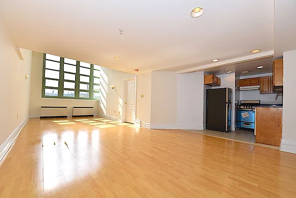 Rented by Keller Williams NYC | media 31