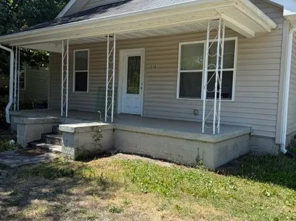 1550 W Davis St, Burlington, NC 27215