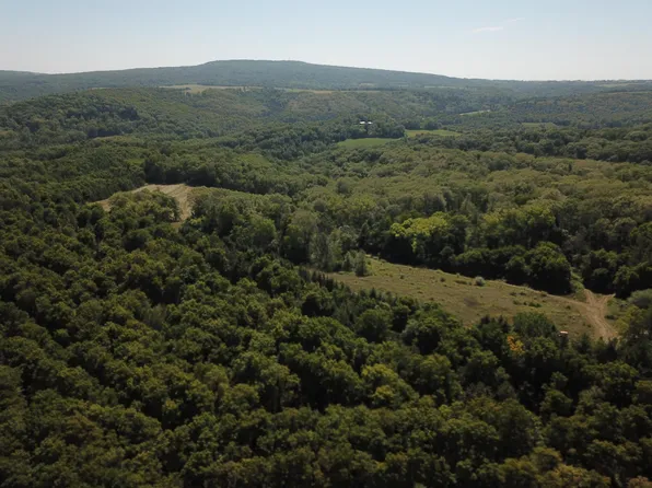 5149 Ridge View Rd, Barneveld, WI 53507