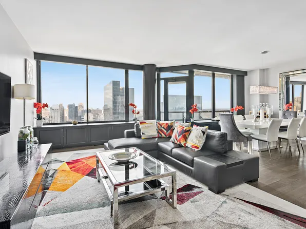 418 East 59th Street image 1 of 6