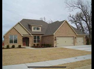 8098 La Scala Ave, Springdale, AR 72762