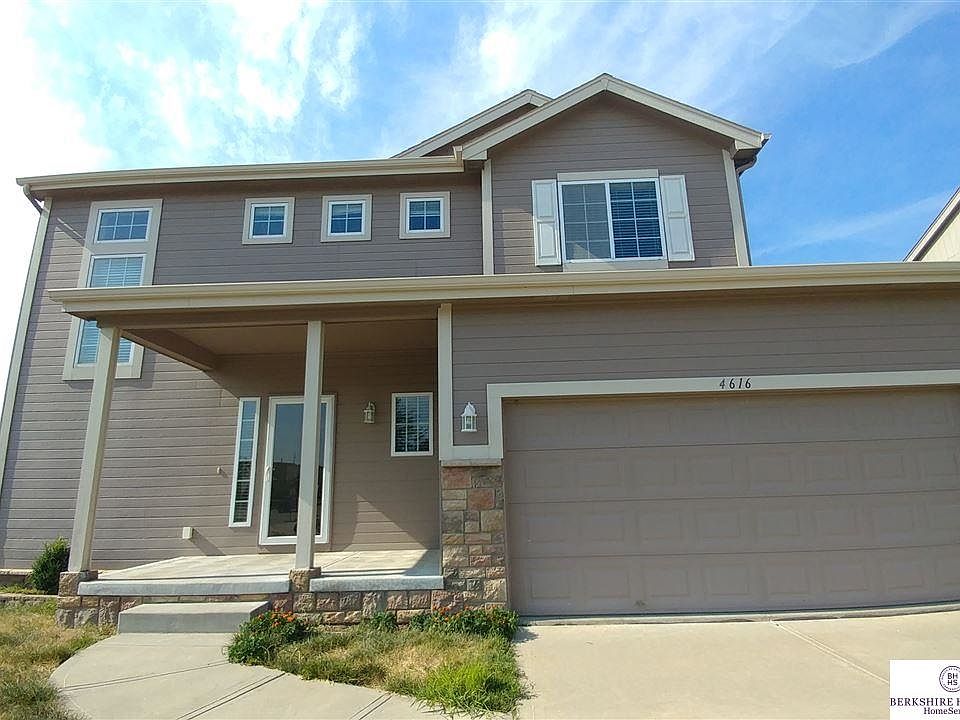1st image of 4616 Clearwater Dr