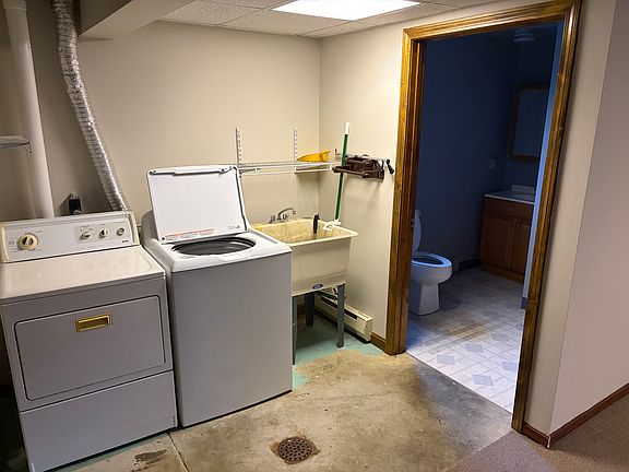 4th image of 372 Heinz Camp Rd