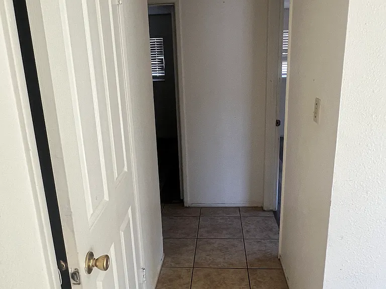 299 E Frances St #2 — Photo 8