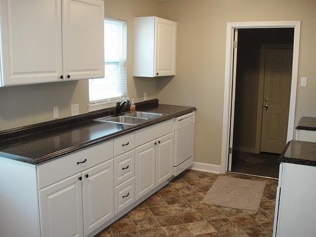 2nd image of 2207 S Estelle Ave
