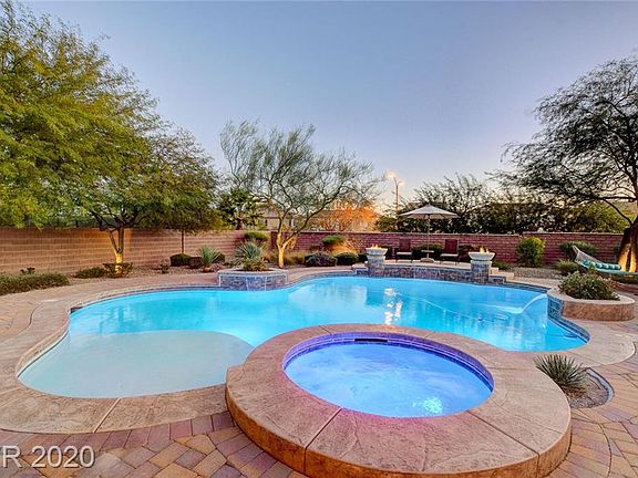 5th image of 8365 Bella Famiglia Ave