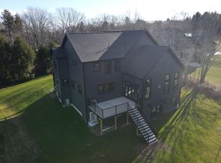 448 Blackstrap Rd, Falmouth, ME 04105