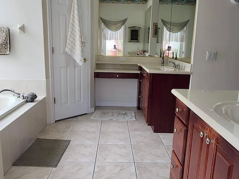 1357 Thornapple Dr — Photo 48