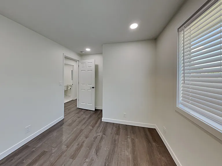 20710 SW Jay St — Photo 23