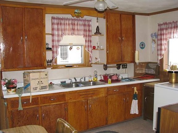 2nd image of 304 Lincoln Ave