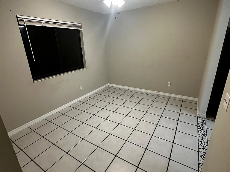 507 Mansfield Dr — Photo 7