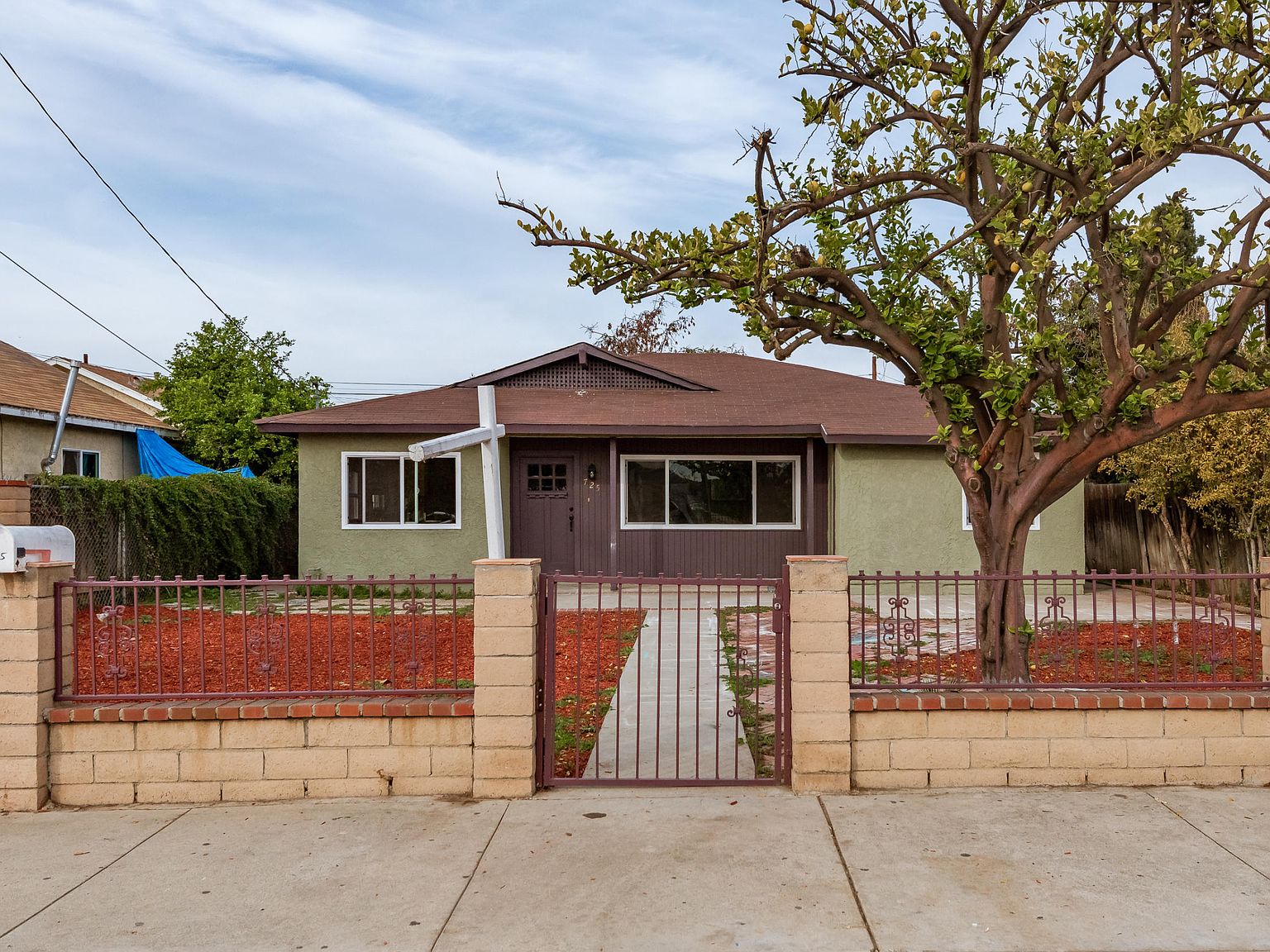 725 W Grand Ave, Pomona, CA 91766 Zillow