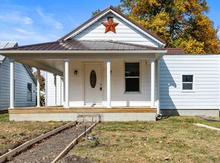 114 W Division St, Union City, IN 47390