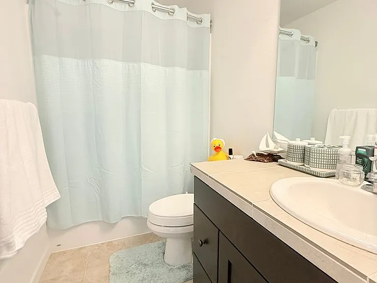 2923 S Ivy St — Photo 15