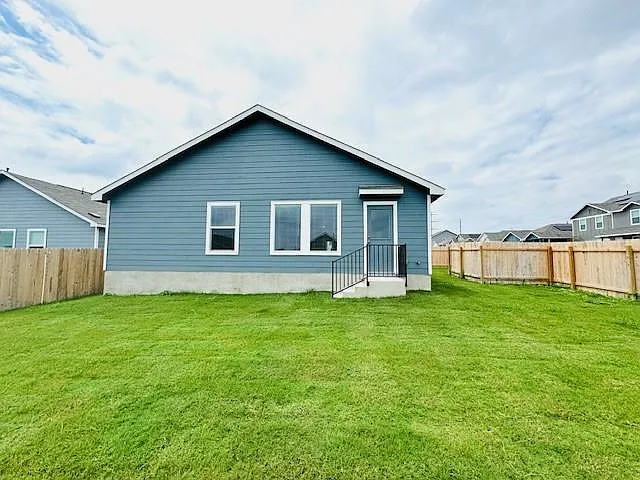 14425 Treyvon Rd — Photo 25