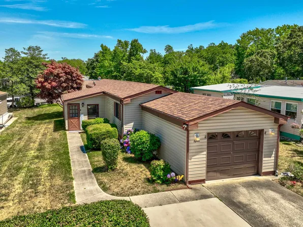 15 Davis Pl N #10, Cape May, NJ 08204